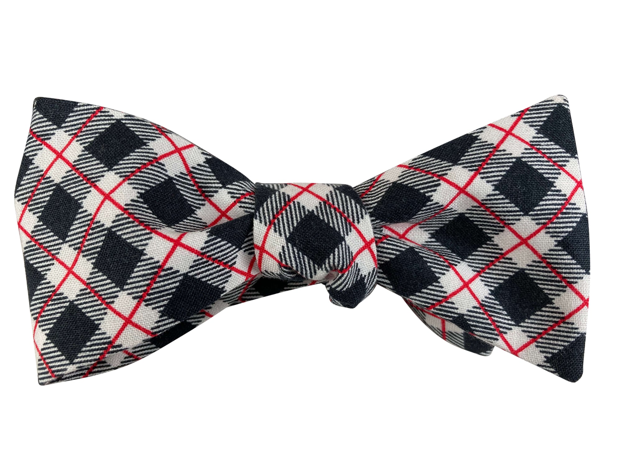 black red and white argyle patterned self tie bow tie
