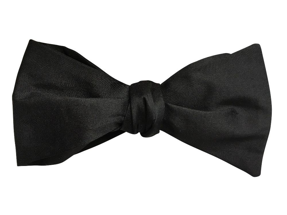 Black silk pre tied bow tie