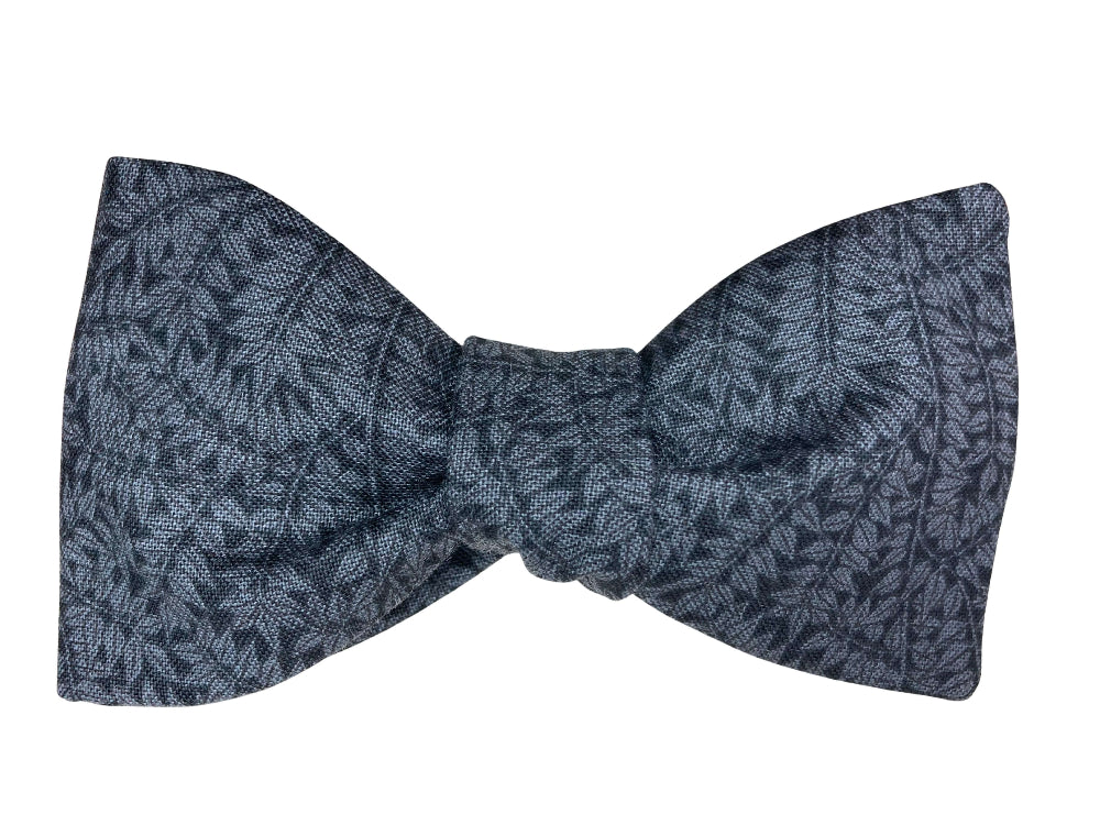 charcoal grey leaves self tie bow tie