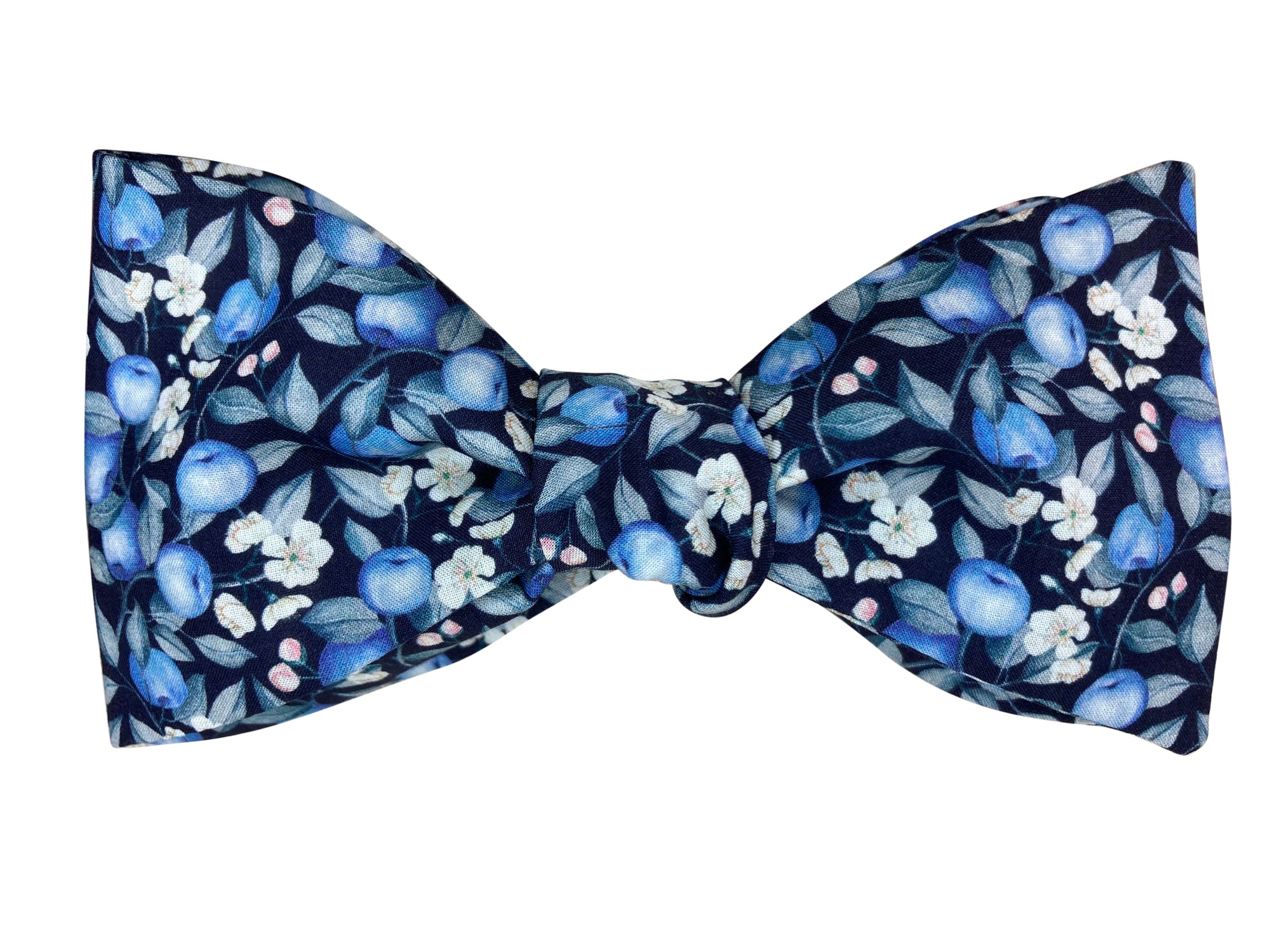 Liberty blue fruit orchard self tie bow tie